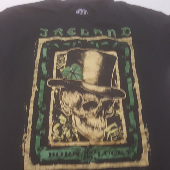 Ireland, Born Lucky, Skull with Top Hat T-Shirt - Picture 2 of 7